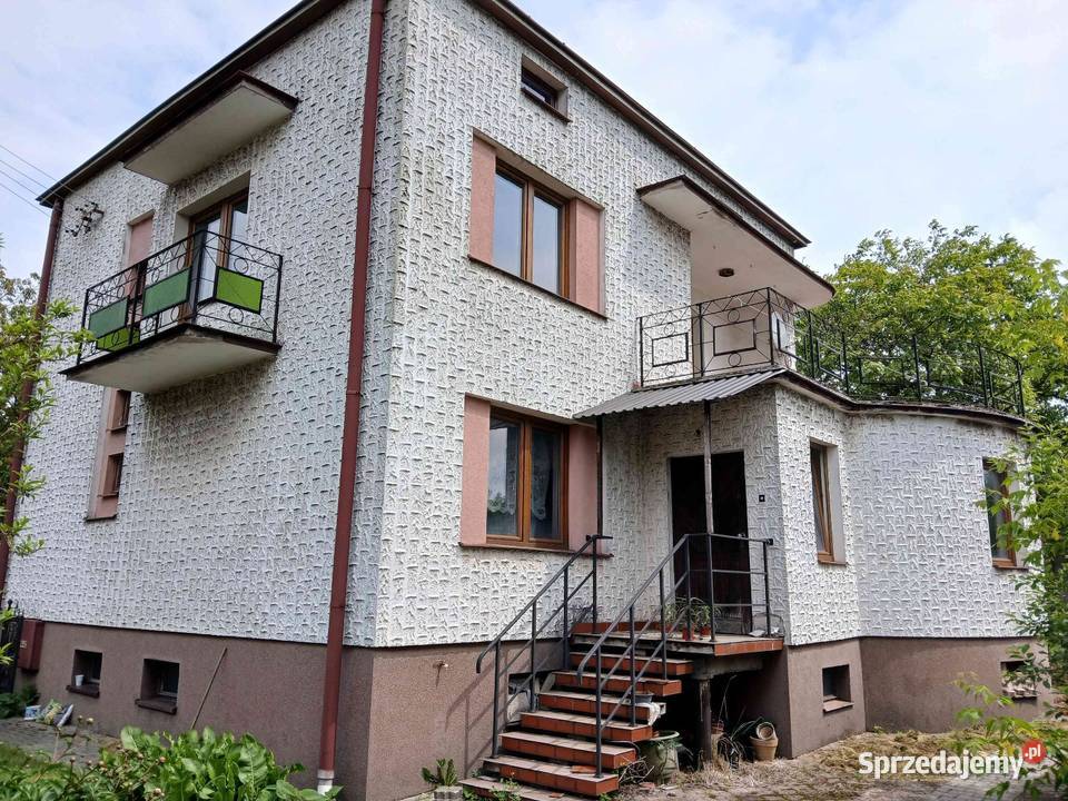 Dom wolnostojący 142 m2 i oficyna 129 m2 na Liczba pokoi 10 Sprzedaż lubelskie Chełm