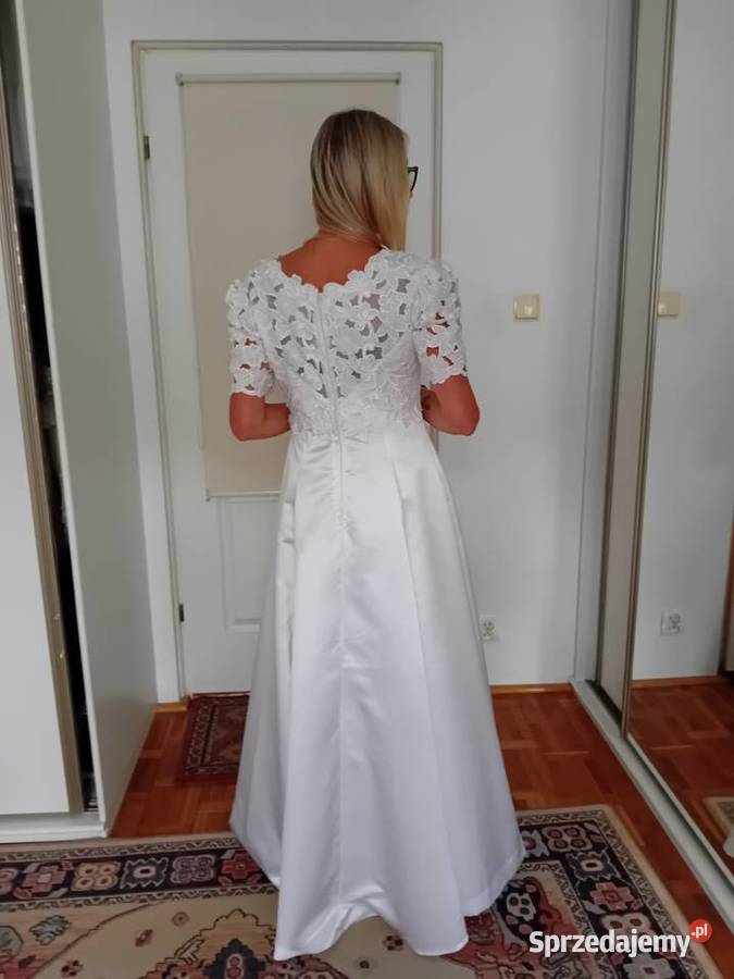 suknia ślubna biała góra haft richelieu mazowieckie Warszawa