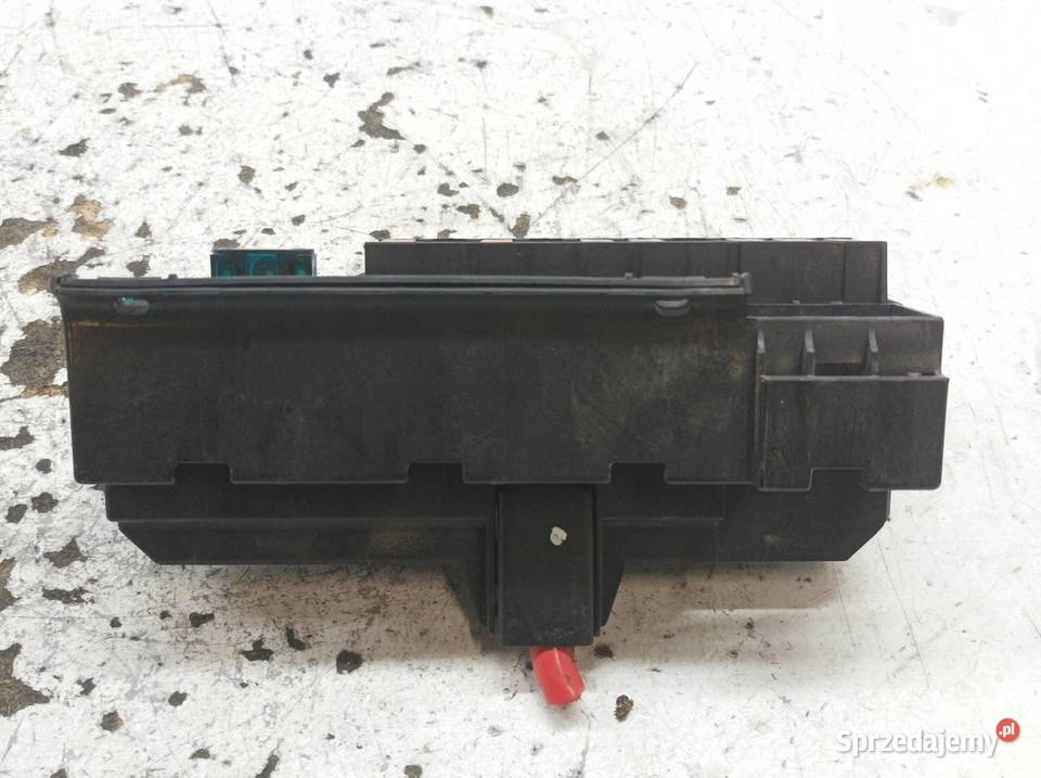 SKRZYNKA BEZPIECZNIKÓW 36 V8 272 Bmw Seria 7 IV