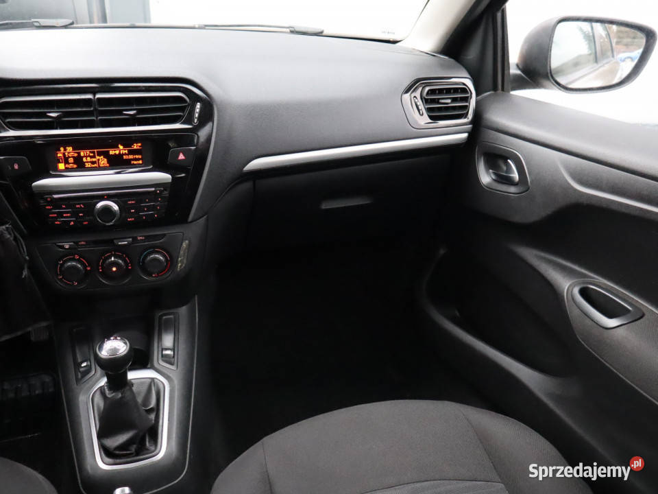 Peugeot 301 12 VTi Rok produkcji 2014