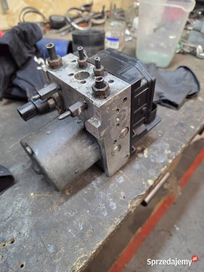 Pompa abs Avensis t25 2007 małopolskie Zabierzów