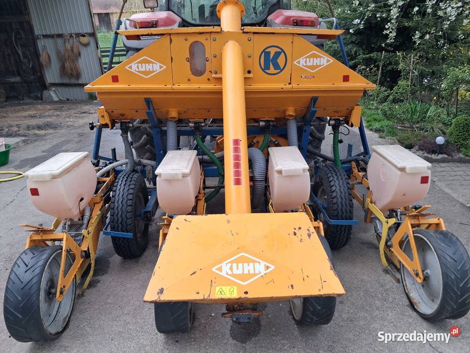 Siewnik do kukurydzy nieuszkodzony Nowosielce