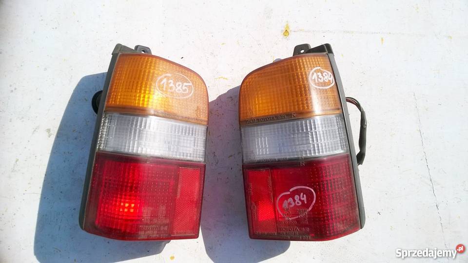 TOYOTA COROLLA KOMBI 1989 1991 LAMPA TYŁ PRAWA Wrocław sprzedam