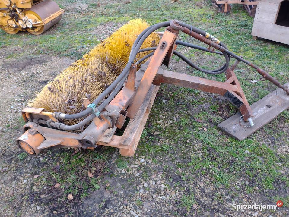 Zamiatarka uliczna do ciągnika Spławy Pierwsze