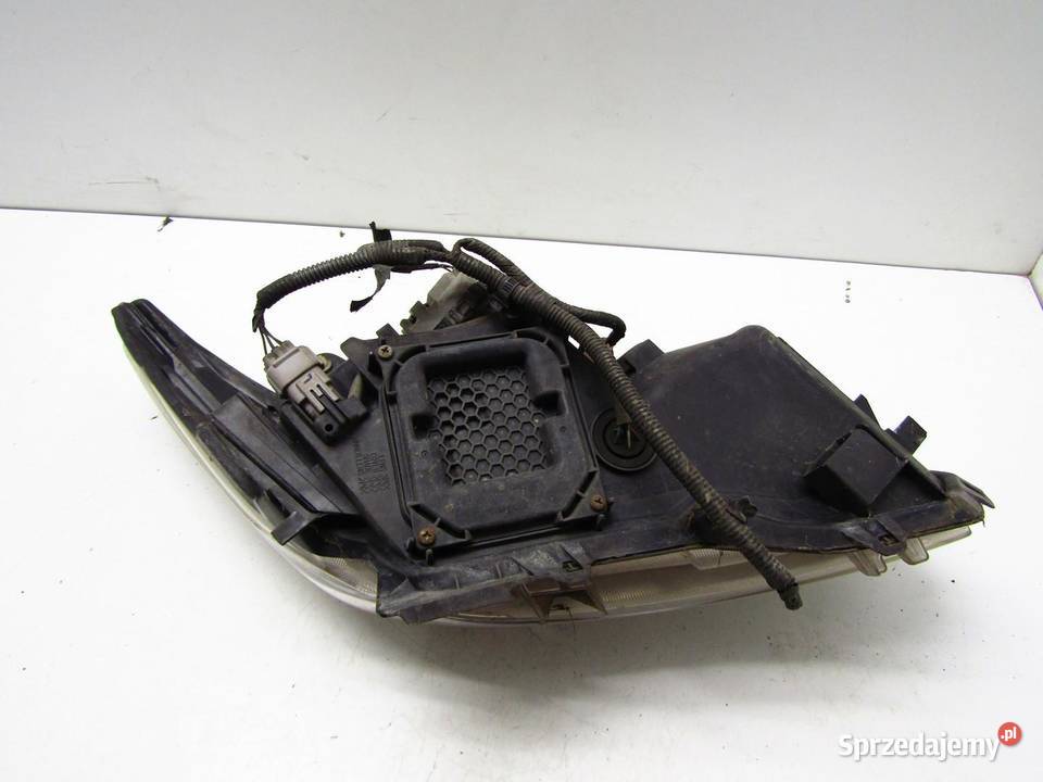 LAMPA PRZEDNIA LEWY PRZÓD LED TOYOTA PRIUS III