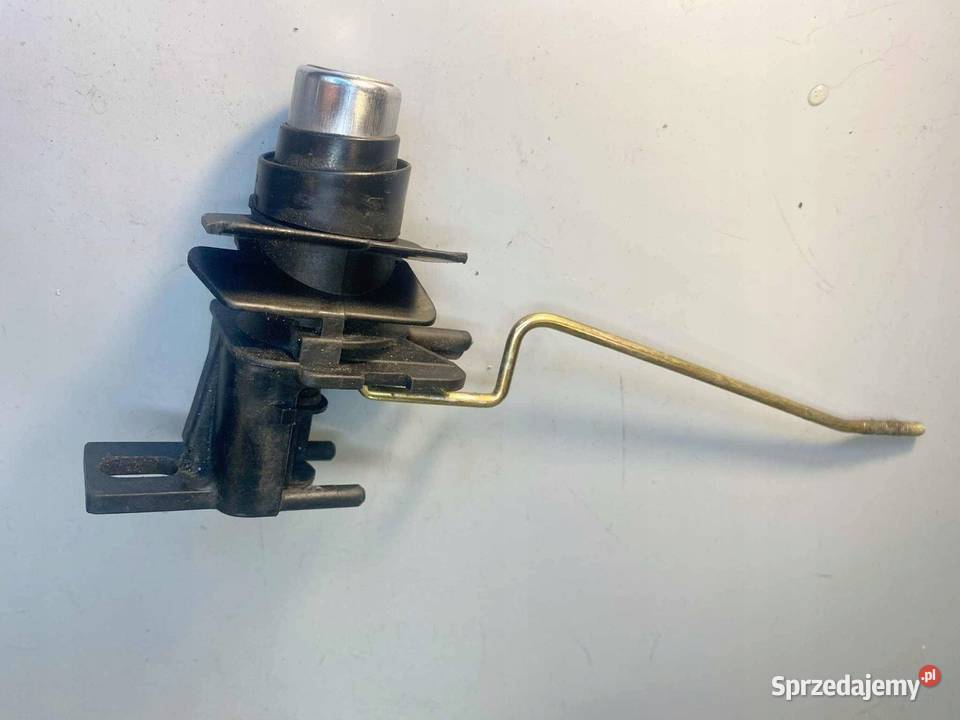 MercedesBenz E W124 Zamek klapy bagażnika Łagiewniki