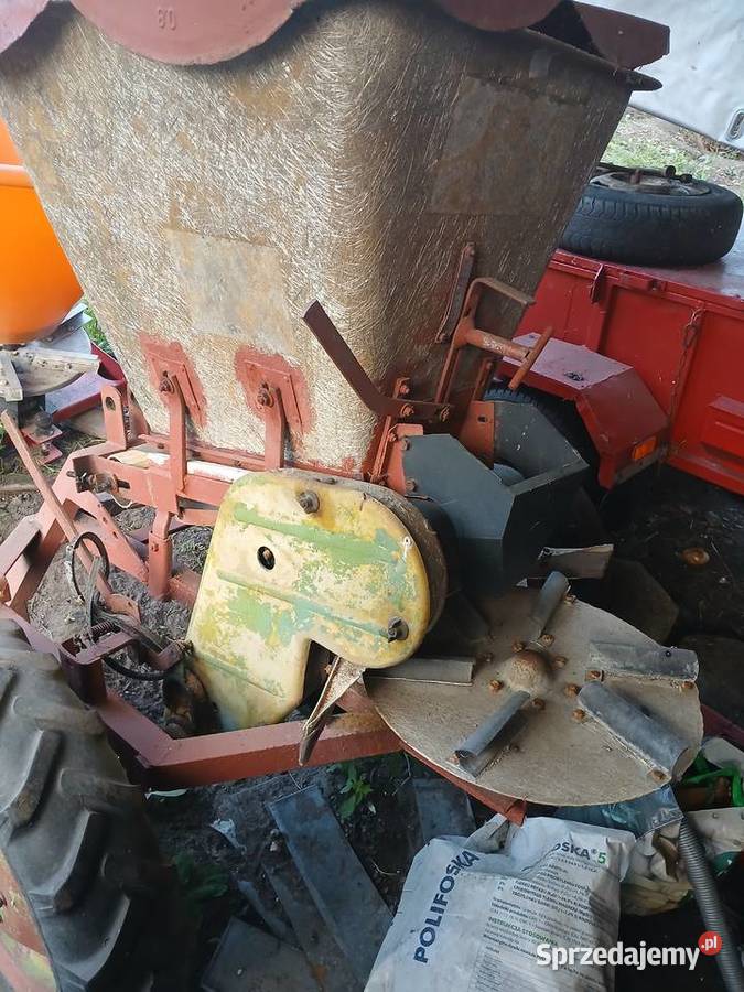 Rozsiewacz kos podwieszany nieuszkodzony Ruda-Huta