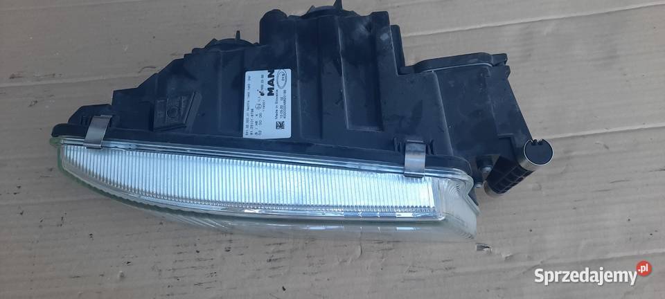 Halogen Przeciwmgielny MAN TGX 8125101 6798 ciężarowe świętokrzyskie Staszów