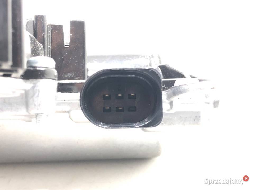 DOCIĄG KLAPY TYŁ VW TOURAN 5TA827887C 18 180