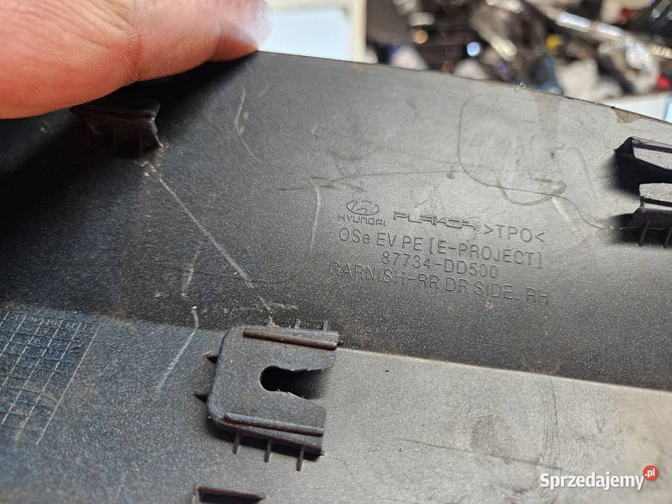 HYUNDAI KONA LISTWA DRZWI PRAWY TYŁ PRAWA TYLNA Międzychód