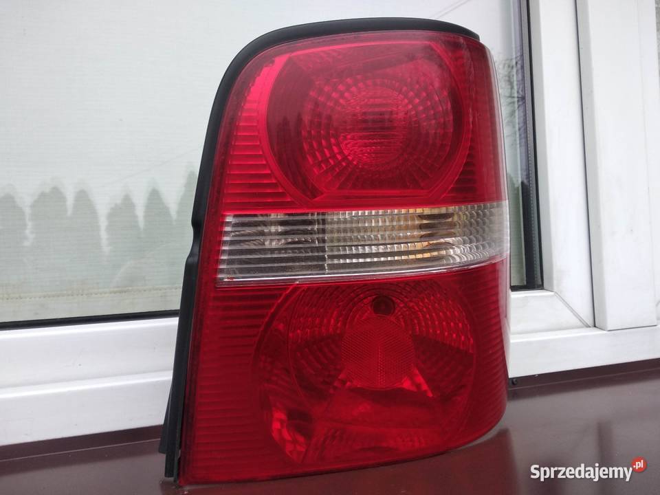 VW Touran I 1T0 lampa tył tylna prawa wkład Sieradz