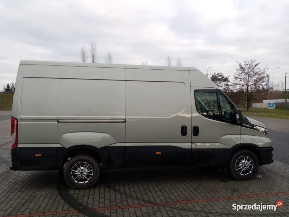 Iveco Daily 30 HiMatic mały przebieg super stan Puławy