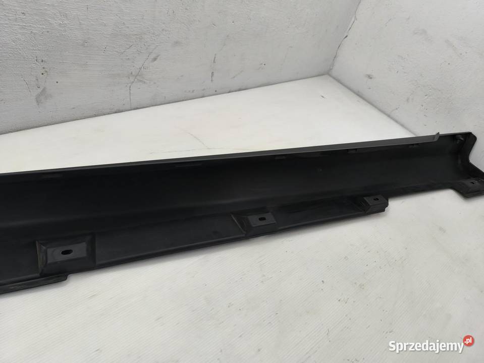 LISTWA OSŁONA PROGU PRAWA FORD FOCUS MK3 LIFT osobowe wielkopolskie