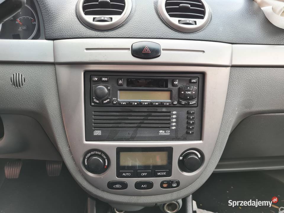 Samochód osobowy Chevrolet Lacetti kombi 18 LPG uszkodzony Warszawa