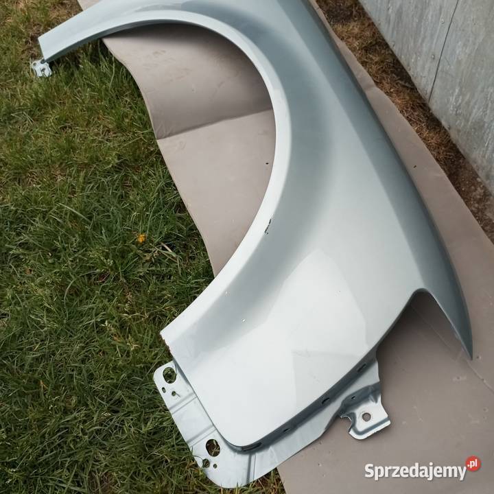 Błotnik prawy przód Audi A5 B6 0004r sprzedam