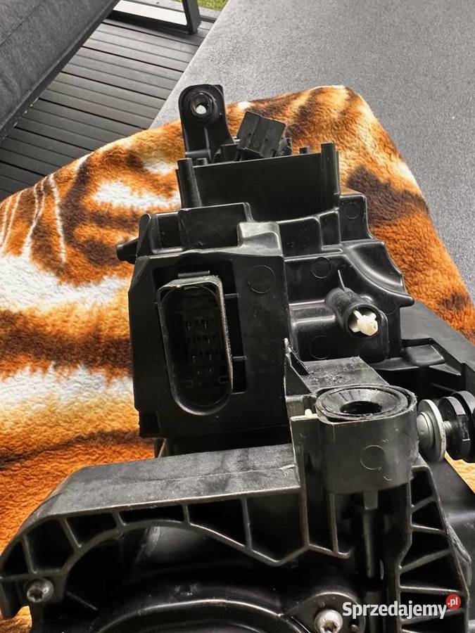 Reflektor Lampa FUL LED 3G1941773D Passat B8 lewe Dąbrowa Górnicza