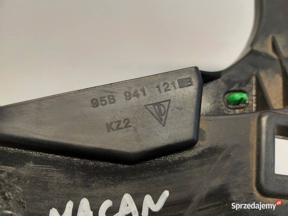 PORSCHE MACAN S 95B Ślizg mocowanie lampy przód