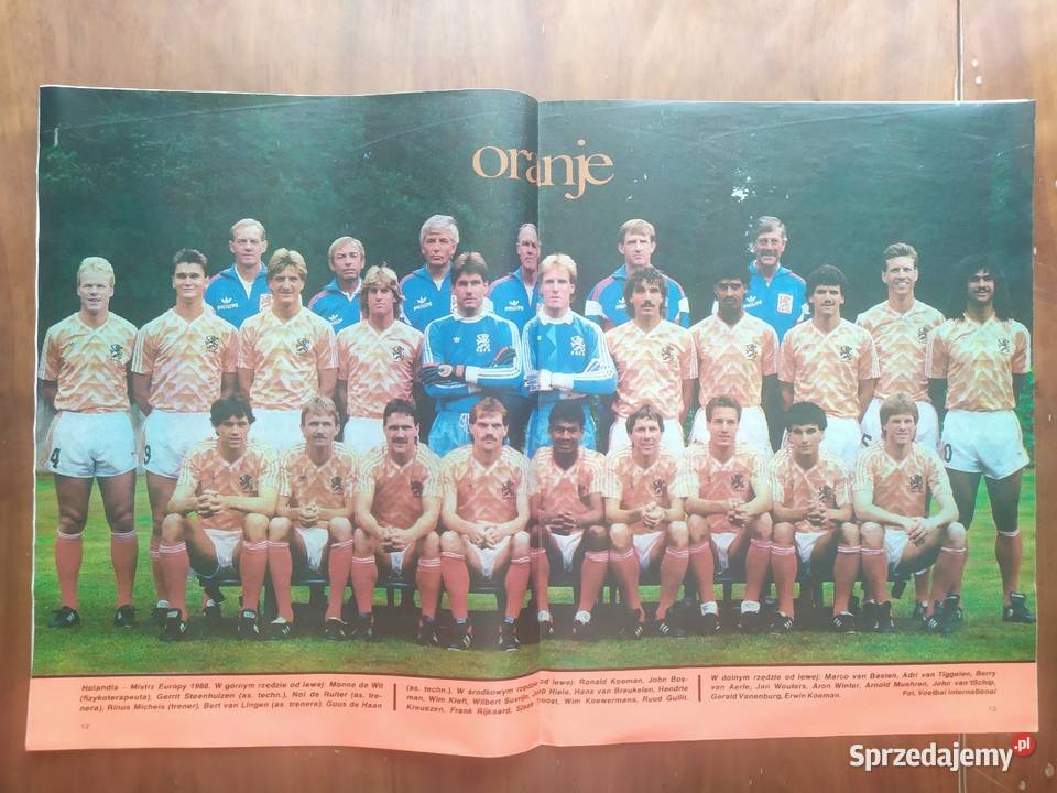 Piłka Nożna Magazyn rocznik 1988 kompletny Czasopisma Łódź