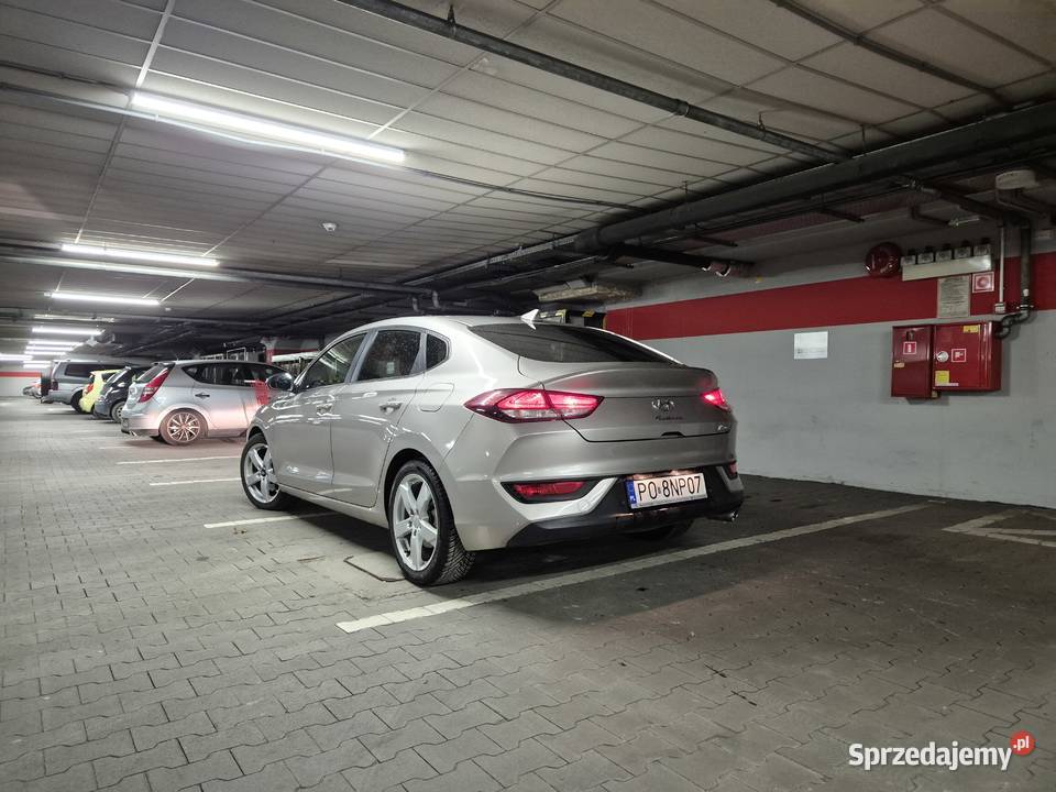 Hyundai i30 fastback 43 salon polska wielkopolskie Poznań