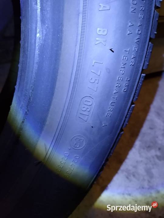 Komplet opon Pirelli 20555 R16 4