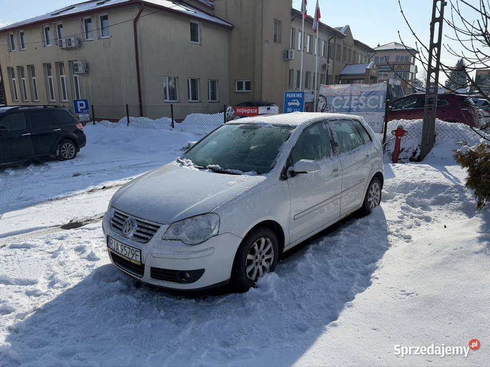 Volkswagen Polo 2009 12 benzyna pełny VAT Radymno sprzedam