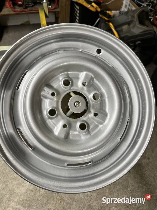Felgi Fiat 126 el bezdętkowe renowacji Średnica 12" Buk