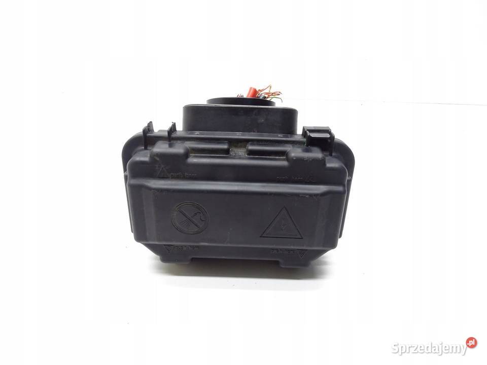 SKRZYNKA BEZPIECZNIKÓW BMW F20 F21 F30 F31 Układ elektryczny, zapłon sprzedam