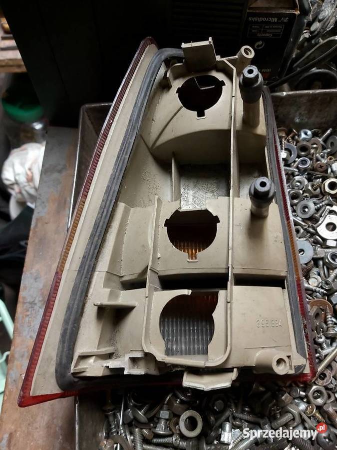 Lampy tył Opel Kadett dwie osobowe Toruń