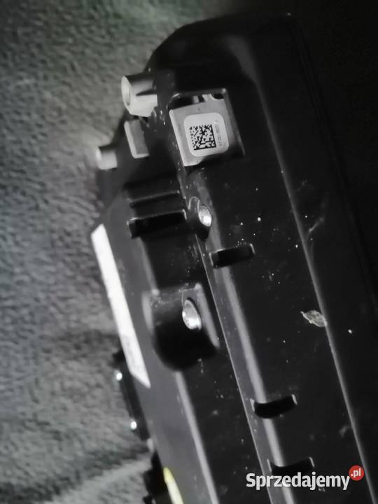 posiadam do sprzedania ekran monitor seat leon Legnica