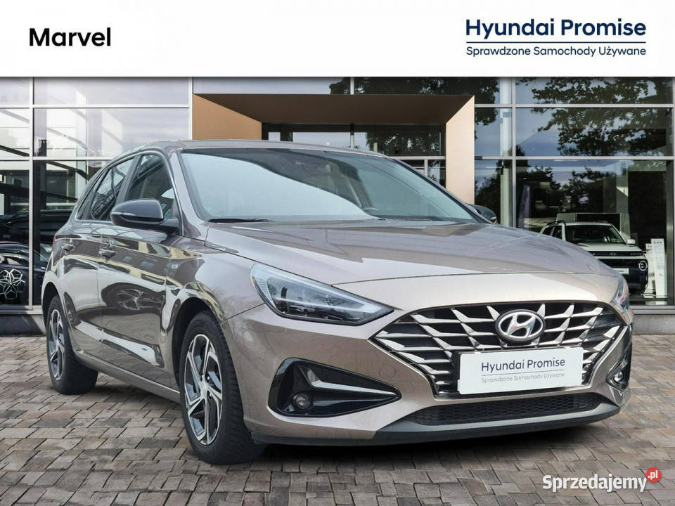 Hyundai i30 15 TGDI 160 6MT MHEV Wersja Smart brązowy