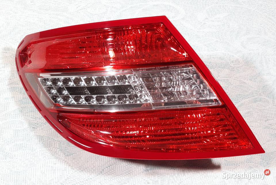 LAMPA LEWY TYŁ MERCEDES W204 COUPE A2048201964 osobowe dolnośląskie Mielęcin