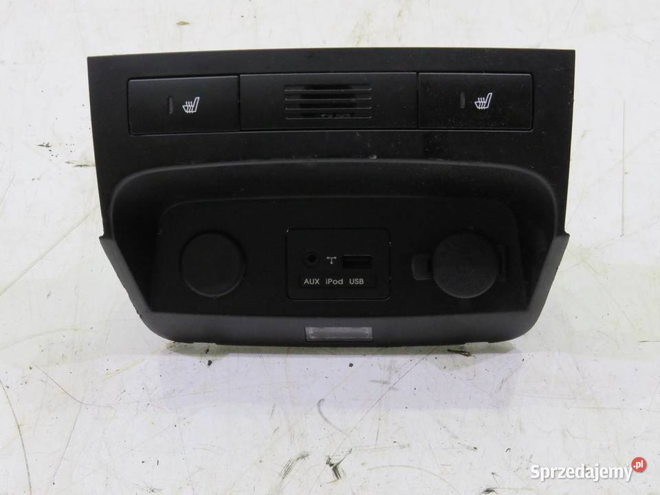 PANEL GNIAZDO 12V USB AUX KIA SORENTO II 10r