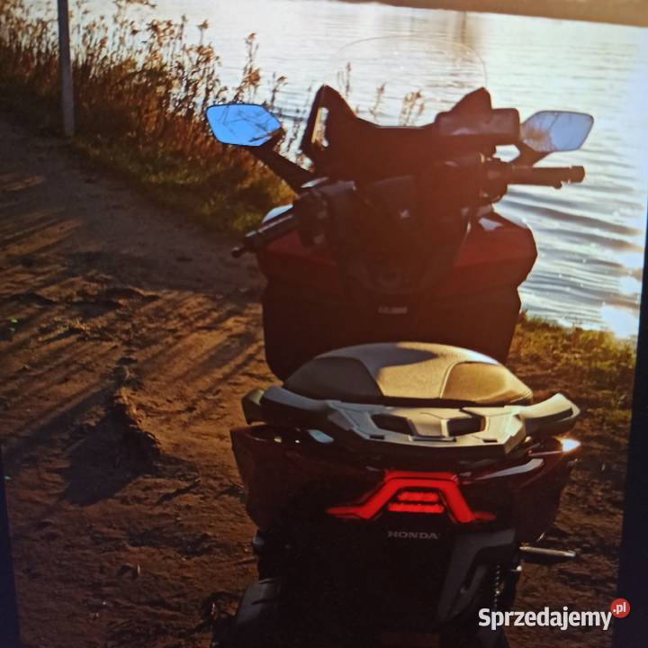 Honda forza 125 nowa gwarancja 19500 nieuszkodzony sprzedam