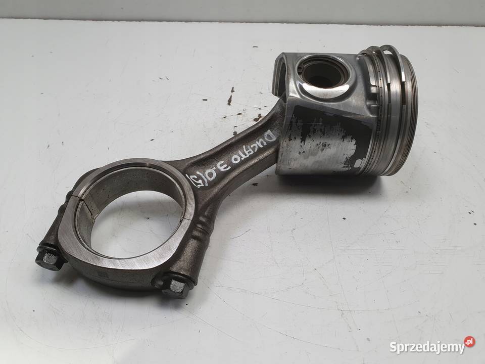 Iveco Daily IV 30 CNG TŁOK KORBOWÓD osobowe lubelskie