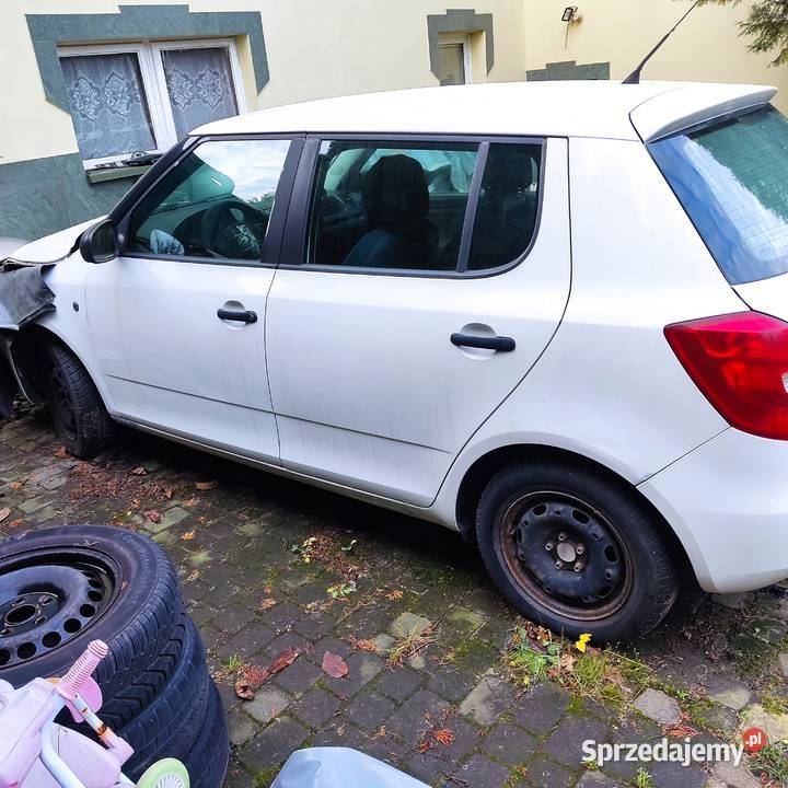 Skoda Fabia II lift Rok produkcji 2011 Odrzywół sprzedam