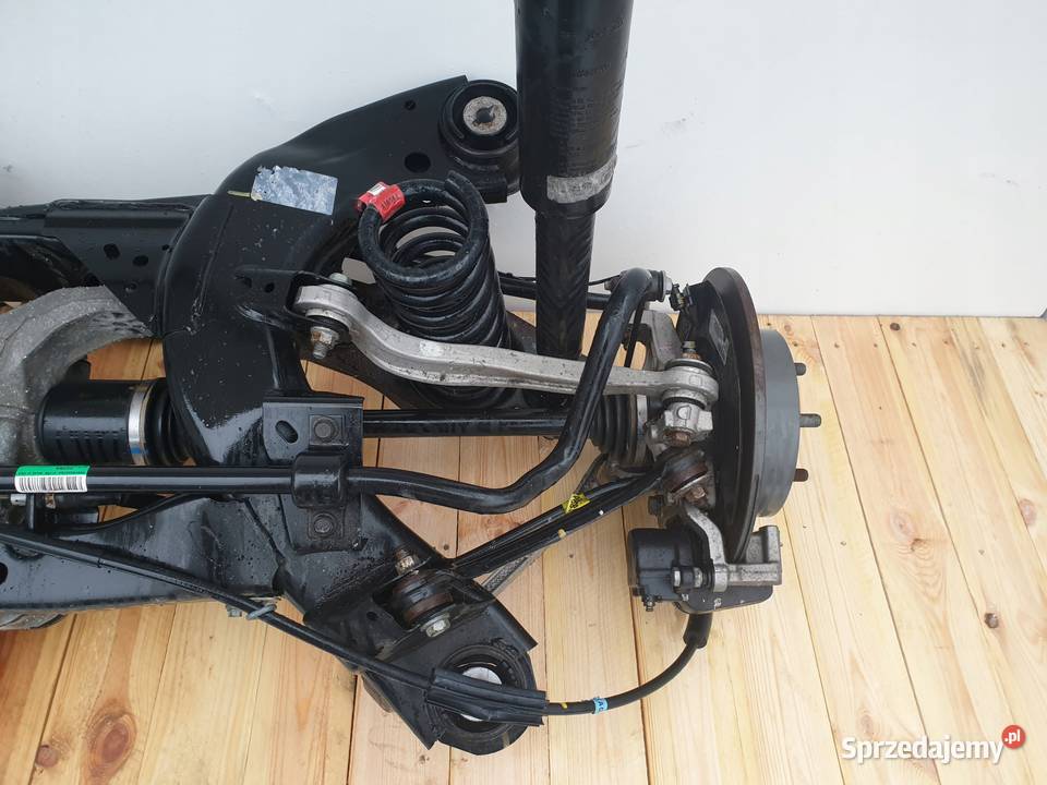 Dodge Challenger 36 V6 15 TYLNE ZAWIESZENIE TYŁ Rudka