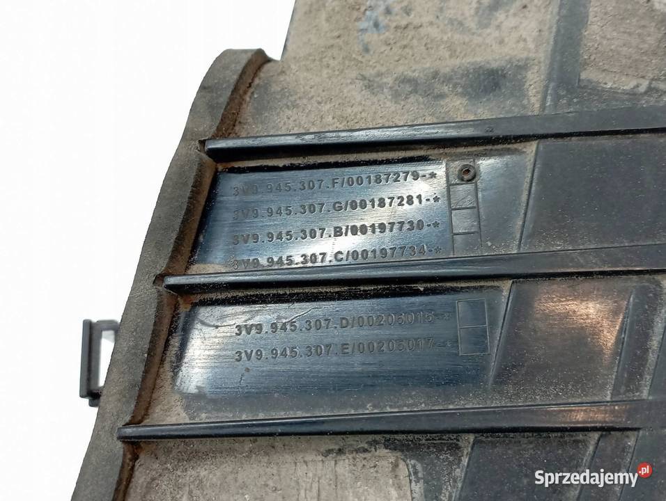 LAMPA TYŁ W KLAPĘ LEWA KOMBI Skoda Superb III świętokrzyskie