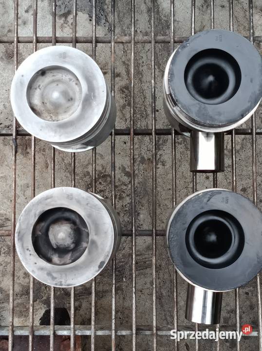 Sprzedam tłoki do Case 5130 Cummins podkarpackie Przemyśl