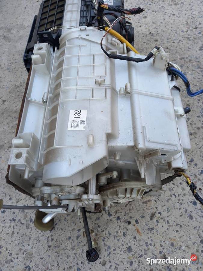 Centralka nagrzewnica parownik Toyota Rav4 ll Ogrzewanie, wentylacja i klimatyzacja Kielce sprzedam