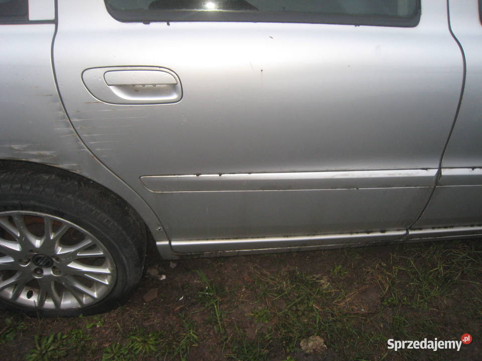 Drzwi prawe tylne prawy tył srebrne 42626 Volvo Części samochodowe Kraków