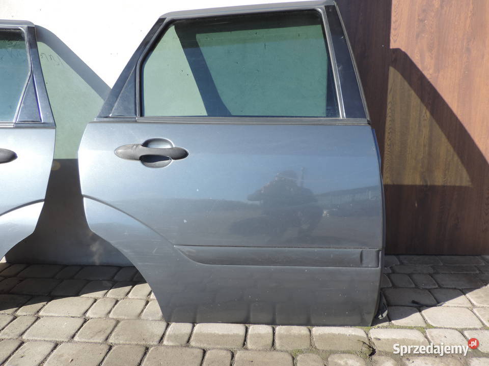 DRZWI PRAWY TYŁ FORD FOCUS MK1 KOMBI KOLOR K1 Nowy Sącz