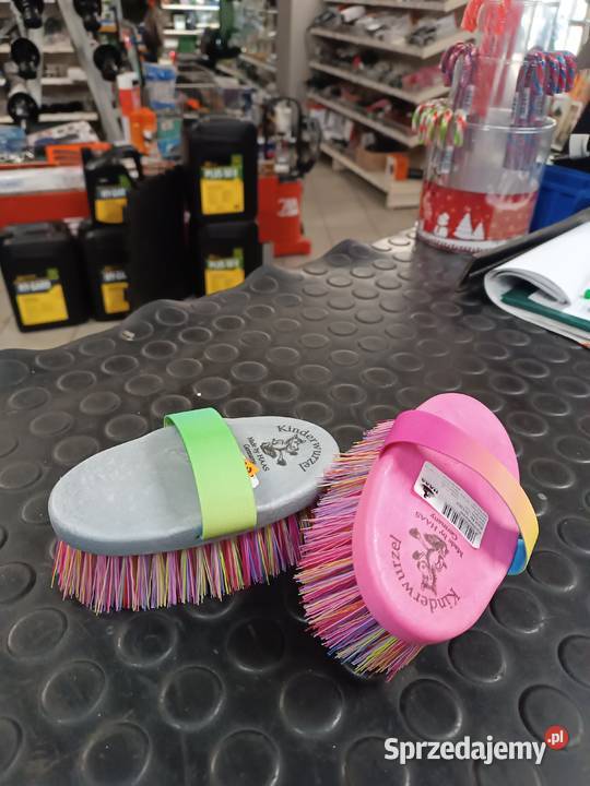 Szczotka konia Kinder Wurzel ze szlufką różne Wieluń