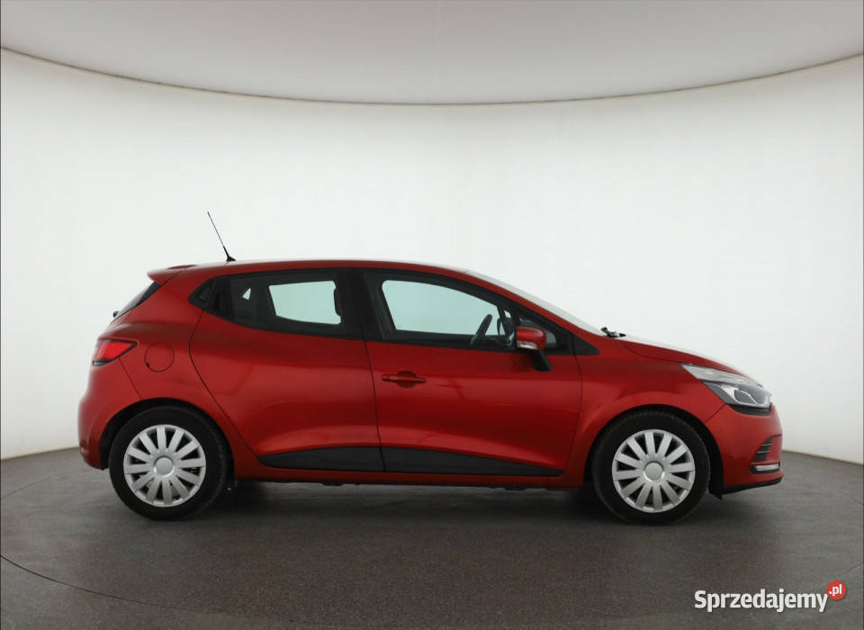 Renault Clio 12 16V