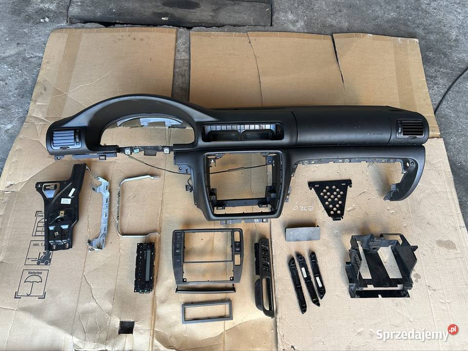 Kokpit ramka dekory 2 din Passat b5fl osobowe Grudziądz