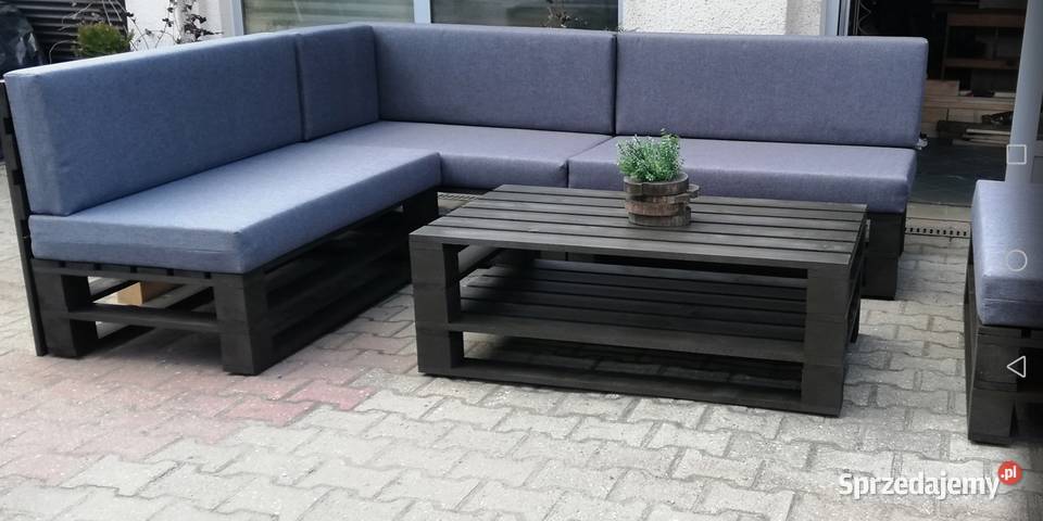 Zestaw mebli ogrodowych z palet