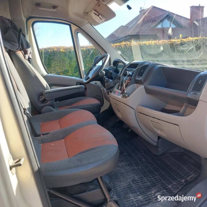 Fiat Ducato z zabudową łóżko tv kuchnia manualna Samochody dostawcze Wronki