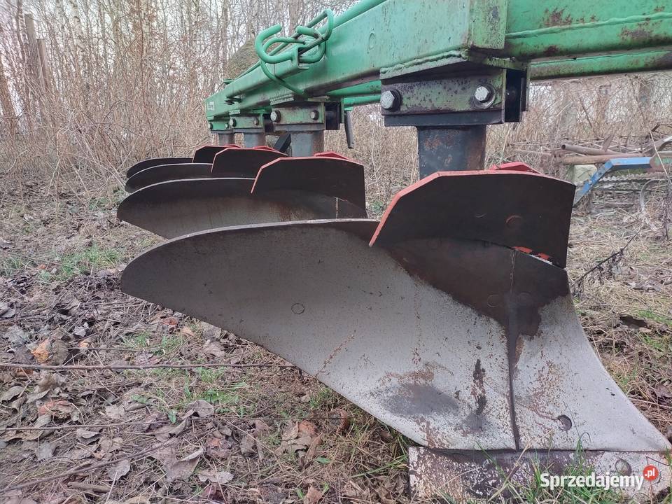 Pługi Bomet 4x40 unia tur Młodynie Górne