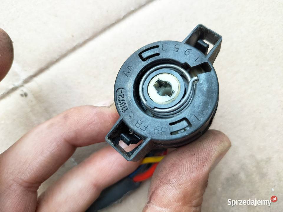 FORD FIESTA MK3 19 D TD KOSTKA STACYJKI Kamień-Kolonia