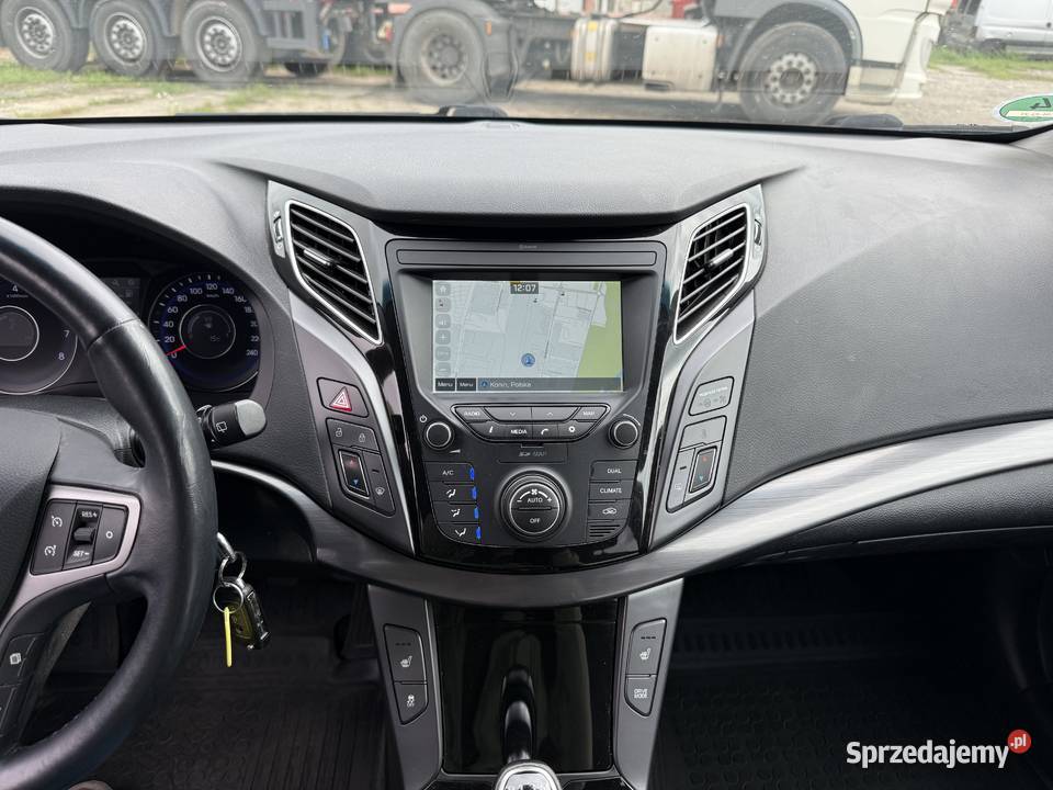 Hyundai i40 16 BENZYNA Klimatronik Nawigacja komputer pokładowy Konin