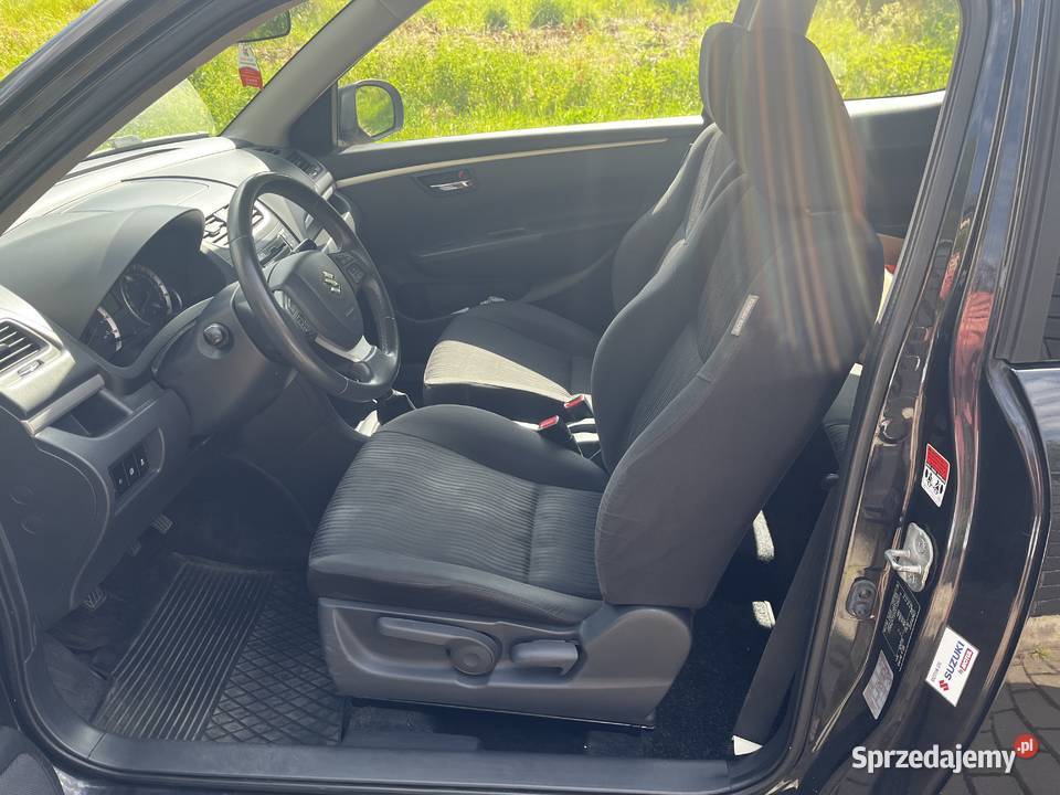 Suzuki Swift 12 Benzyna 2011r Rok produkcji 2011 podlaskie Białystok